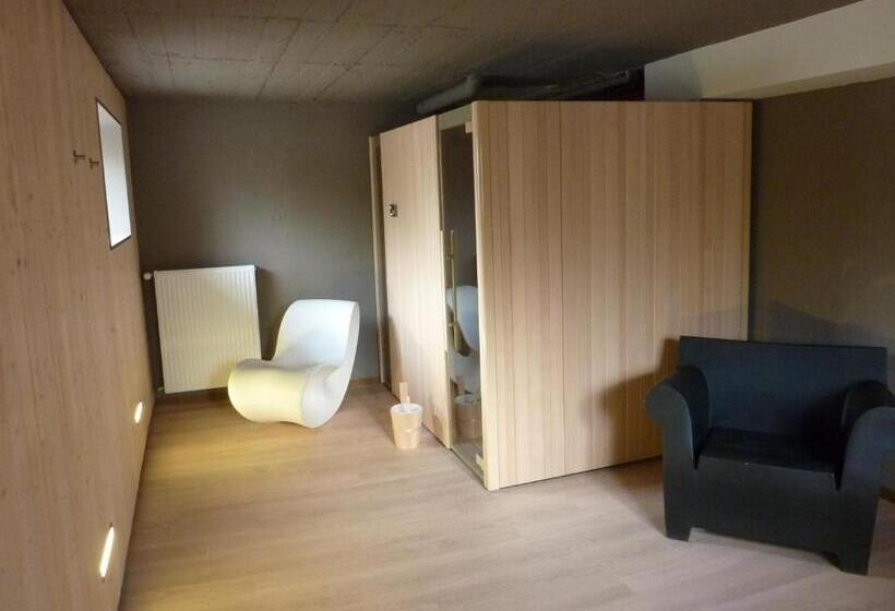 Aamiaismajoitus (B&B) Villa Elyane