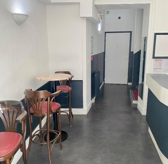 בית מלון כפרי Du Centre Lucé Chartres