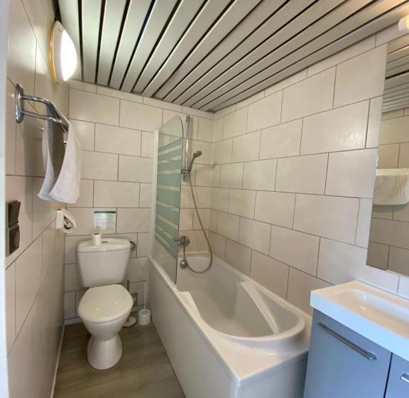 בית מלון כפרי Du Centre Lucé Chartres