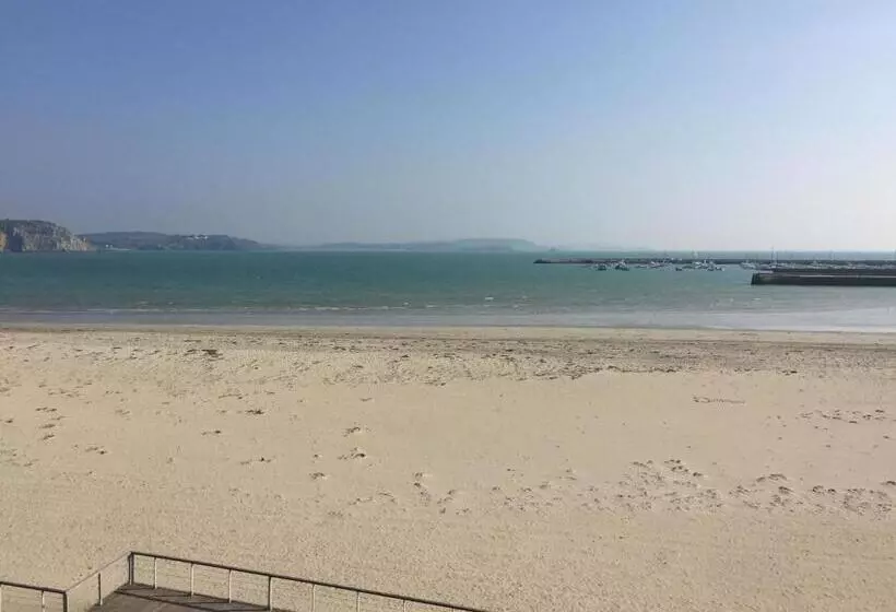 Hotel Hôtel & Restaurant De La Plage