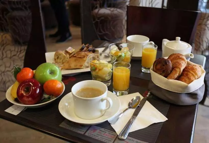 هتل Hôtel Saint Pierre