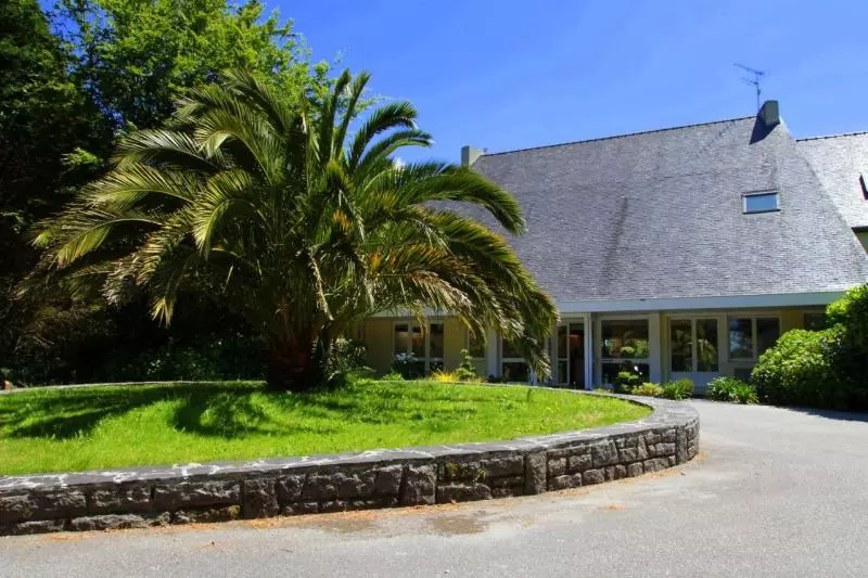 Latitude Ouest Hotel Restaurant & Spa