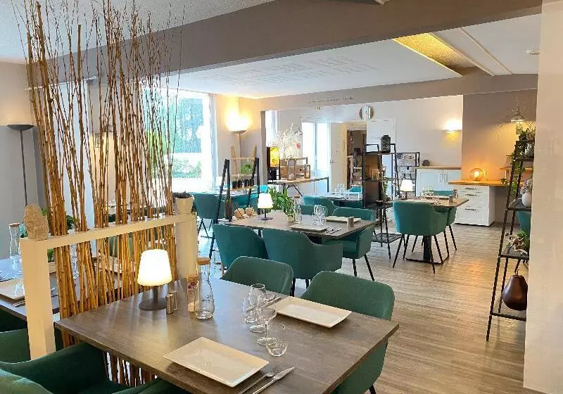 Latitude Ouest Hotel Restaurant & Spa