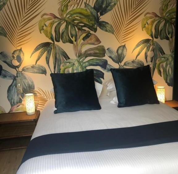 ホテル Logis Hôtels Troglododo