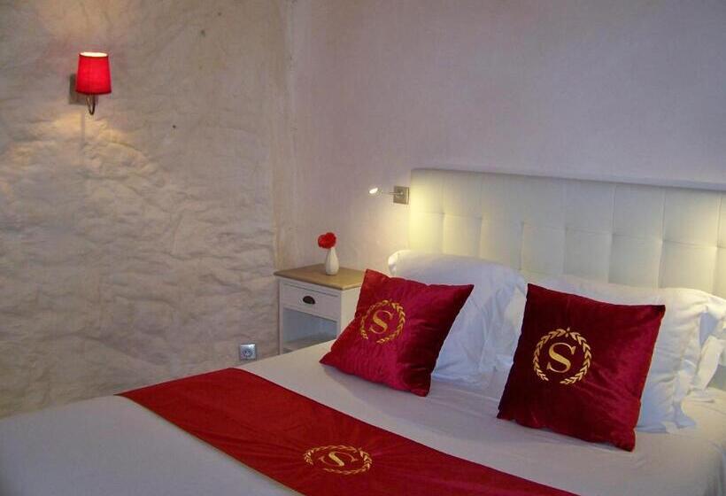 ホテル Logis Hôtels Troglododo