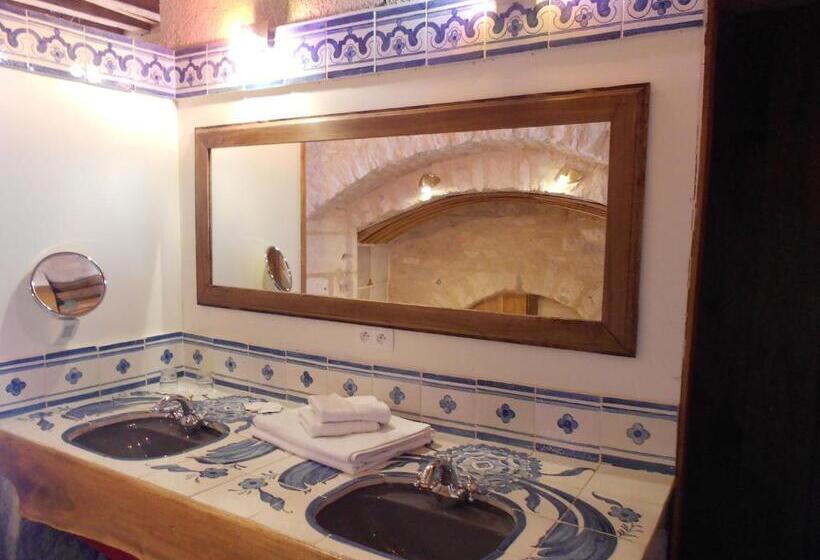 مبيت وإفطار Auberge De L Abbatiale