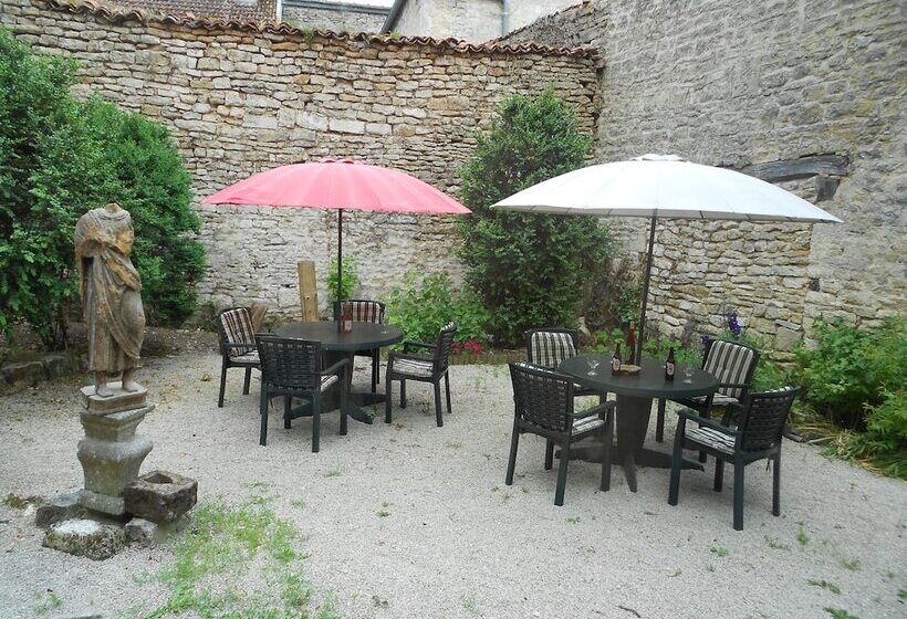 مبيت وإفطار Auberge De L Abbatiale