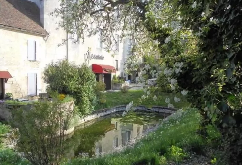 ベッドアンドブレックファースト Auberge De L Abbatiale