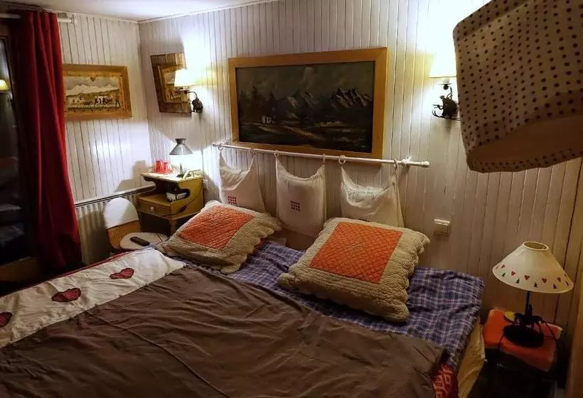 تختخواب و صبحانه Chalet De Pascaline