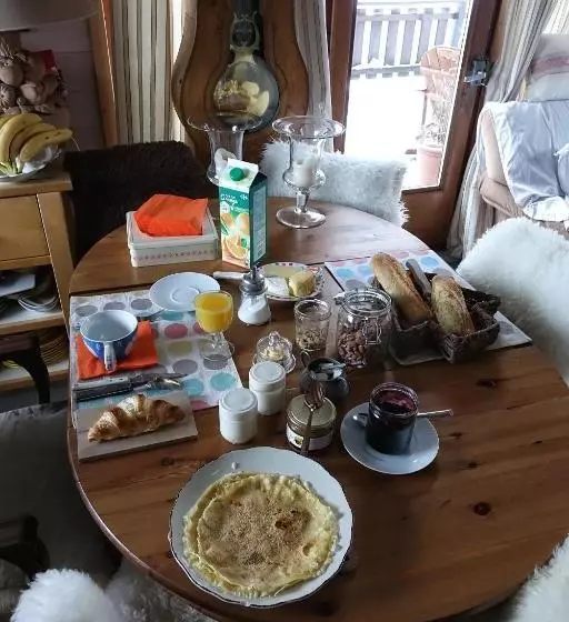 تختخواب و صبحانه Chalet De Pascaline