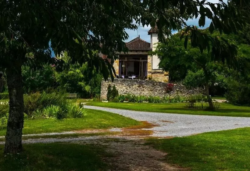 ベッドアンドブレックファースト Domaine De Borie Chambres D Hôtes