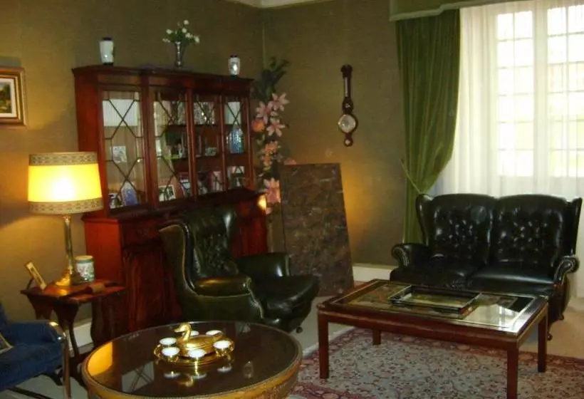 Aamiaismajoitus (B&B) Lalobema