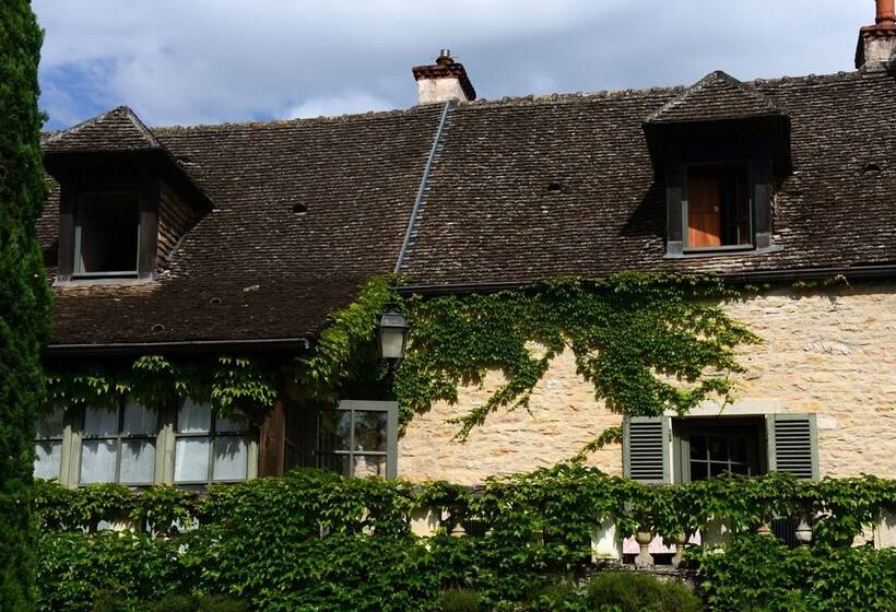 مبيت وإفطار Les Demoiselles De Ladoix