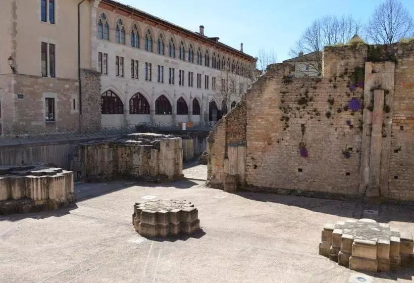 هتل De Bourgogne