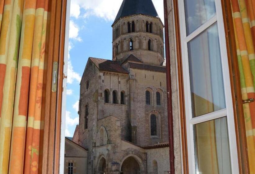 Отель De Bourgogne