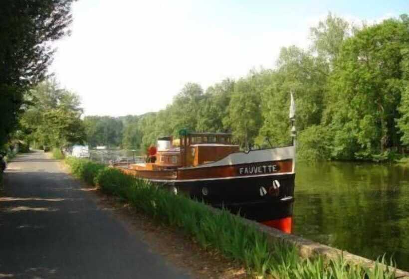 בית מלון כפרי De La Tour