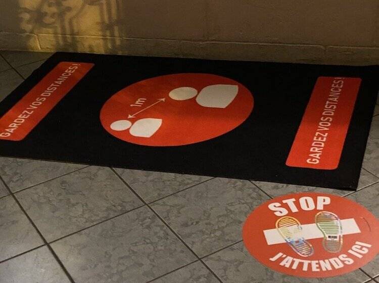 בית מלון כפרי De La Tour