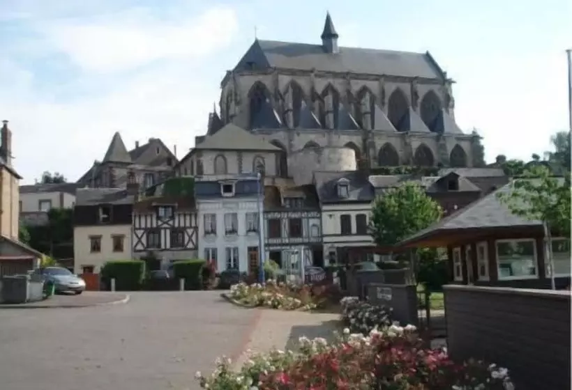 Hotelli De La Tour