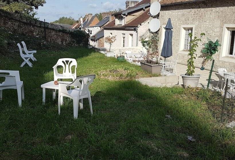 בית מלון כפרי De La Tour