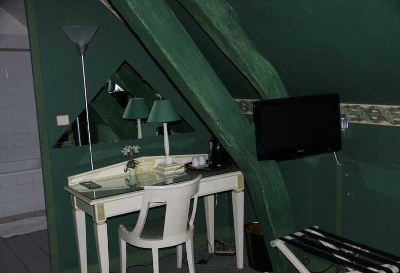 בית מלון כפרי De La Tour