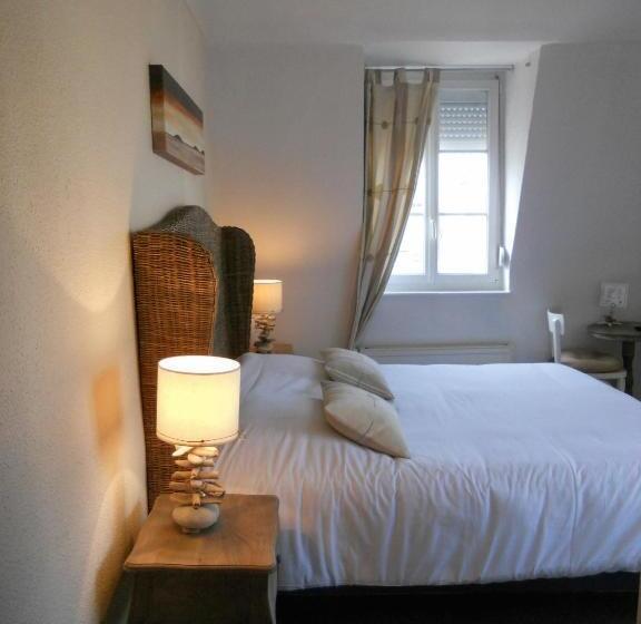 فندق Des Falaises