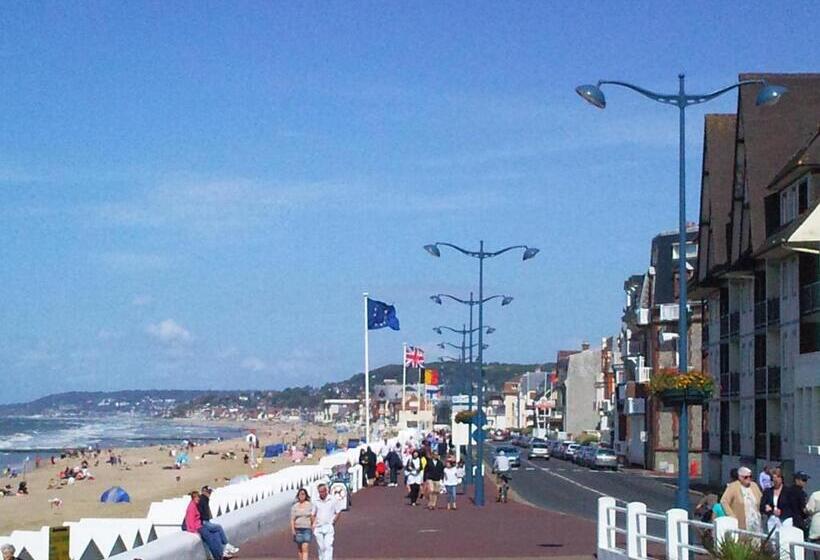 فندق Des Falaises