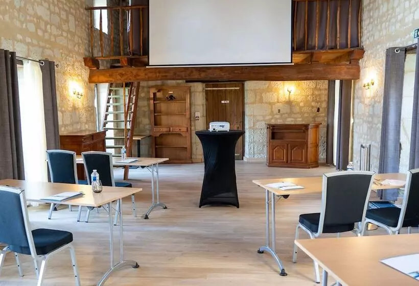 ホテル Domaine De Presle Saumur, The Originals Relais