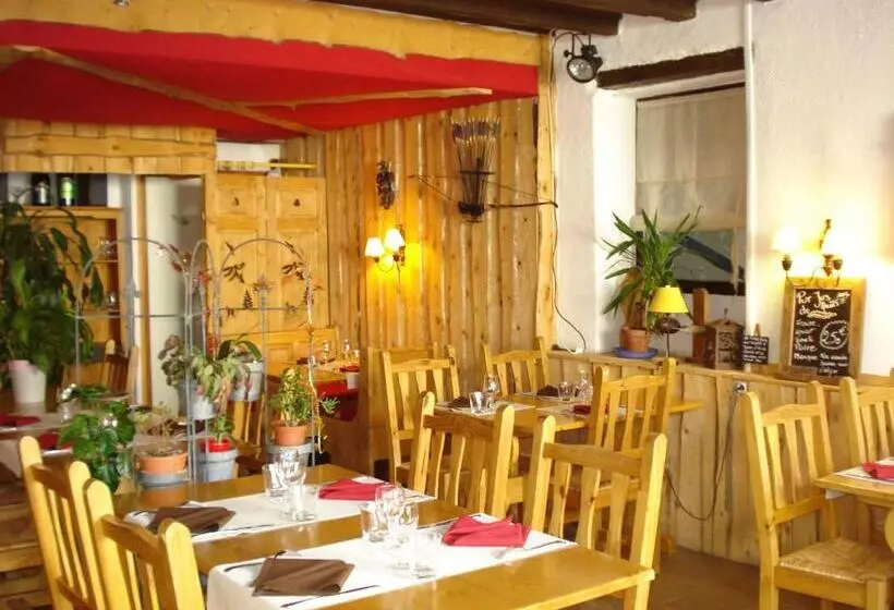 Hotelli Hôtel Du Centre