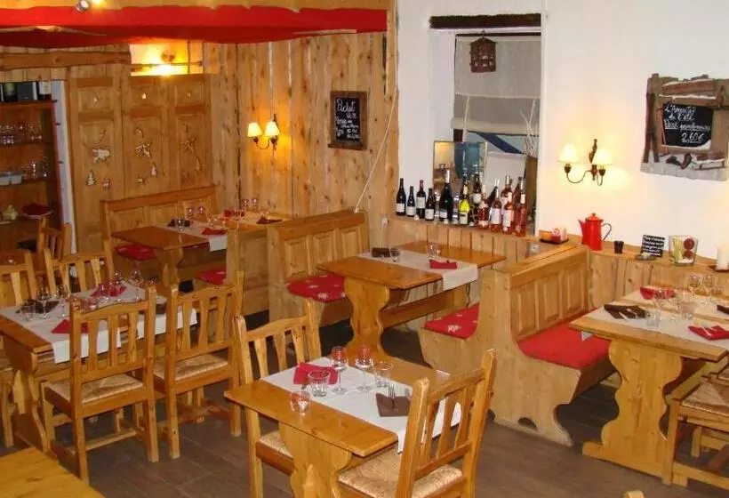 Hotelli Hôtel Du Centre