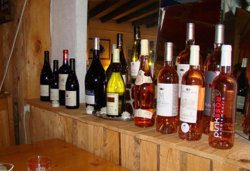 בית מלון כפרי Hôtel Du Centre