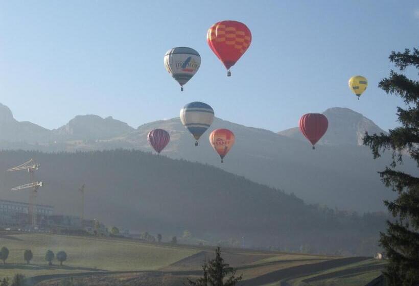 בית מלון כפרי Hôtel Du Centre