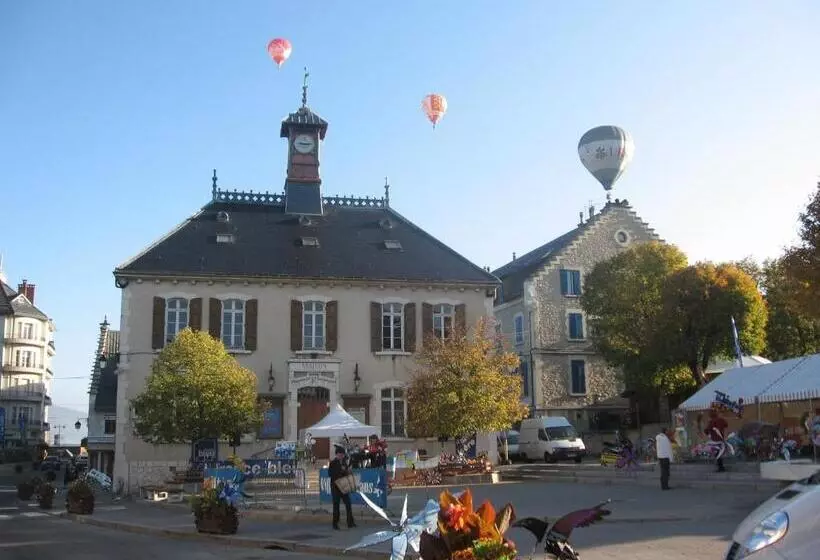 Hotelli Hôtel Du Centre