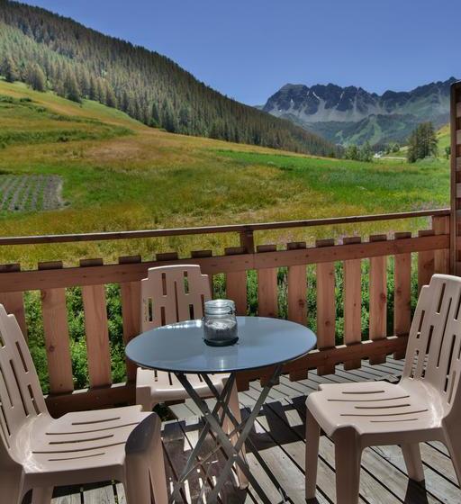 هتل Hôtel La Mayt