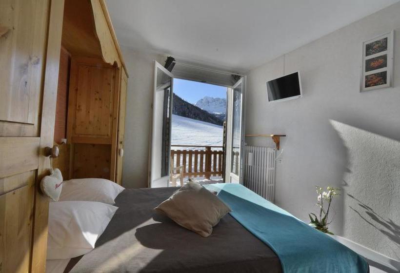 هتل Hôtel La Mayt