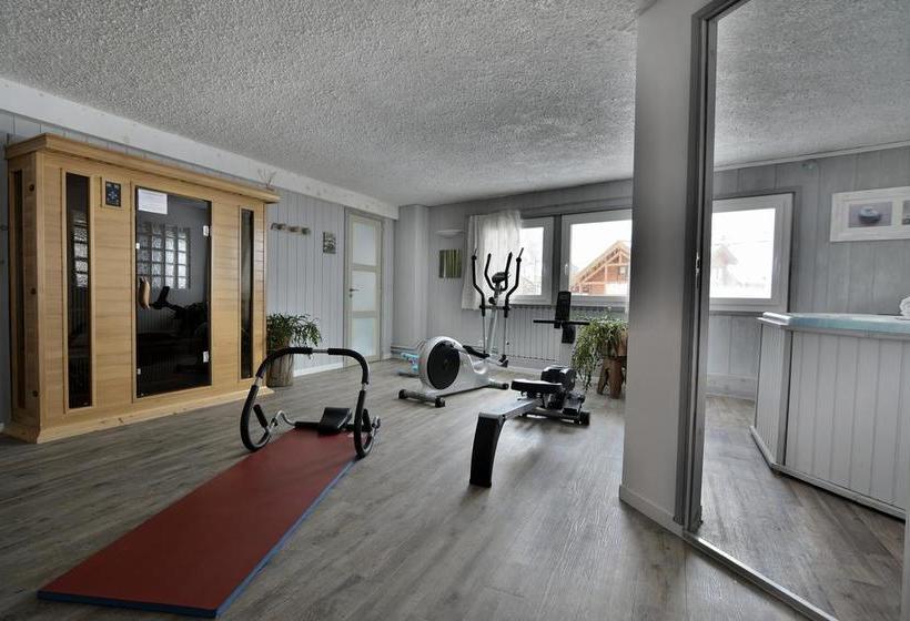 هتل Hôtel La Mayt