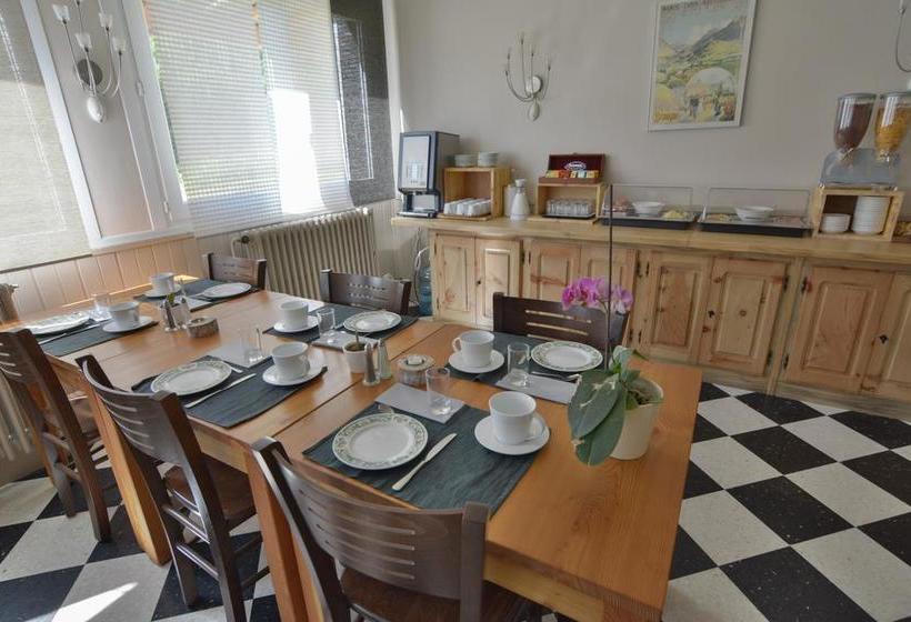 هتل Hôtel La Mayt