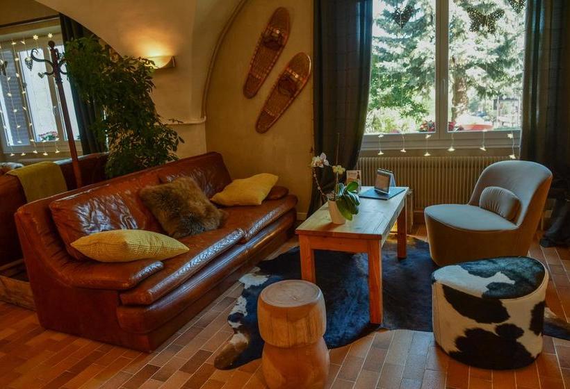 هتل Hôtel La Mayt