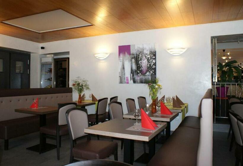 בית מלון כפרי Lacour