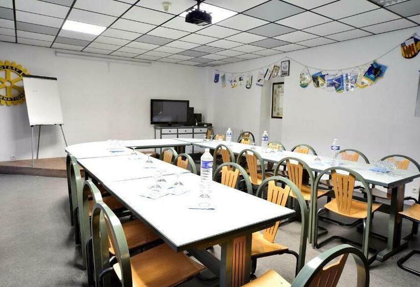 בית מלון כפרי Lacour