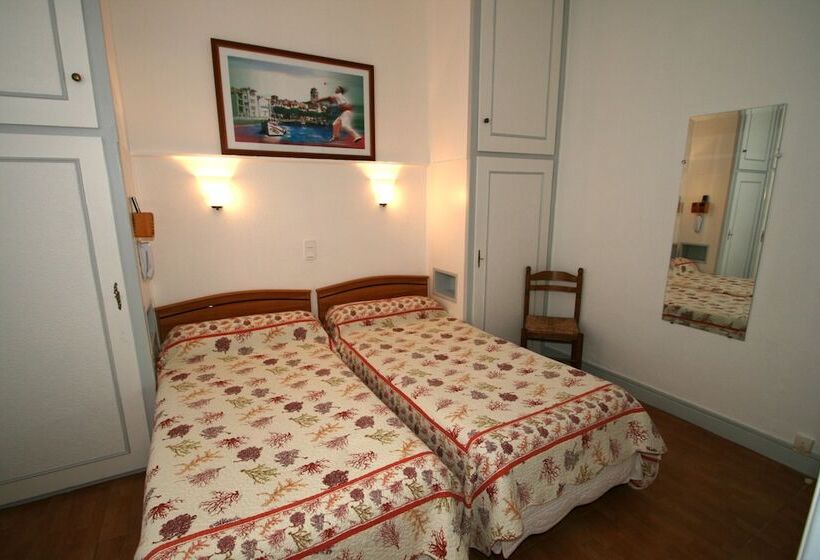 هتل Hôtel Le Magenta