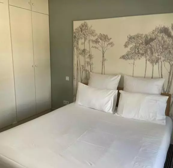 هتل Hôtel Le Martray