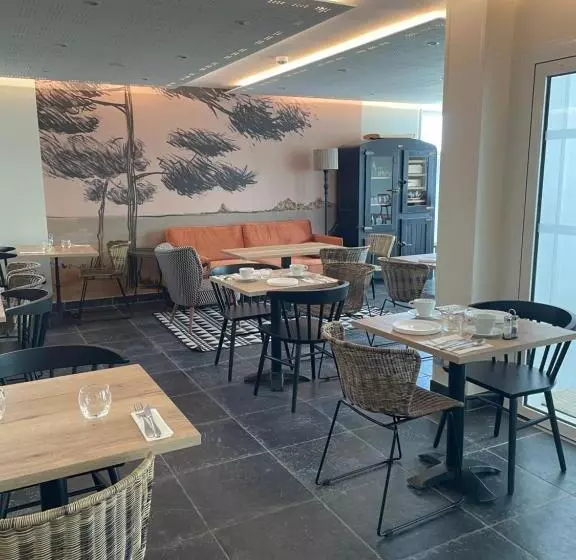 هتل Hôtel Le Martray