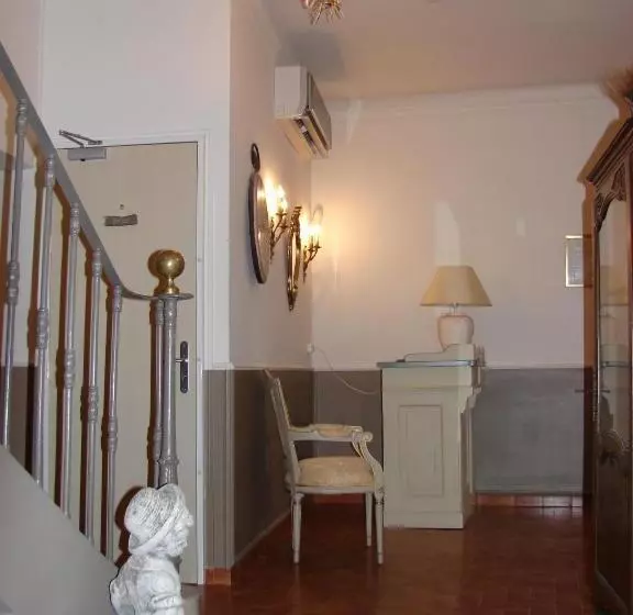 ホテル Hôtel Le Siècle