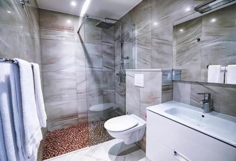 Hotelli Hôtel Mare E Monti