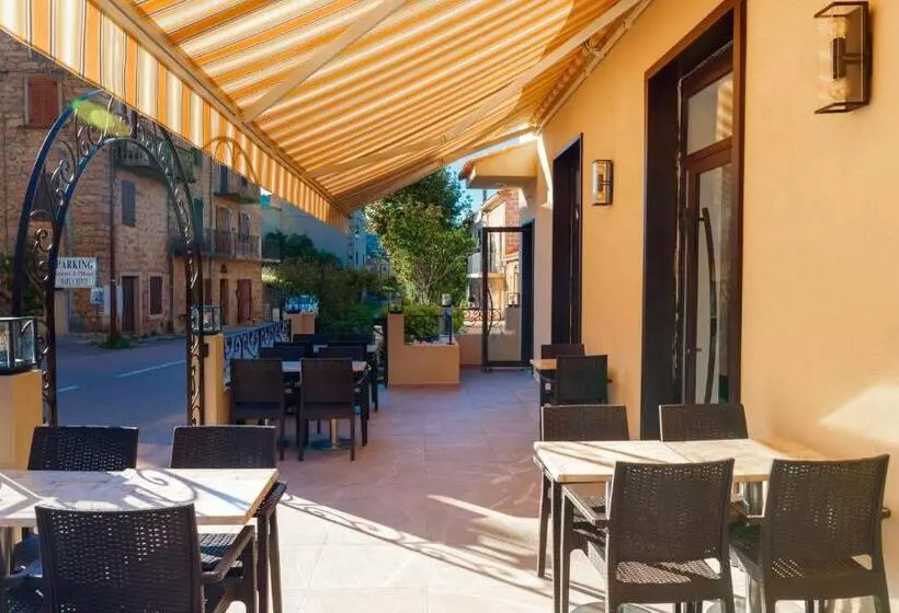 Hotelli Hôtel Mare E Monti