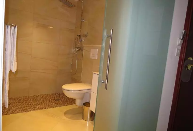 Hotelli Hôtel Mare E Monti