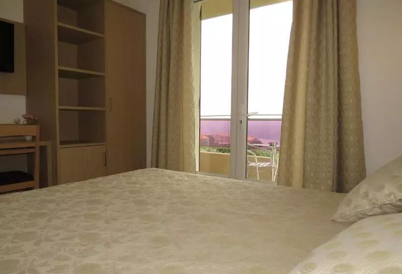 Hotelli Hôtel Mare E Monti