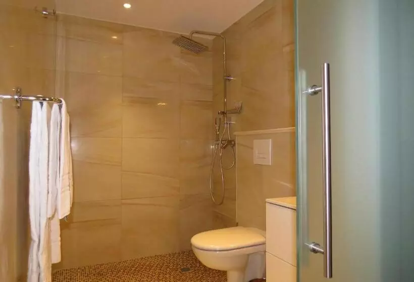Hotelli Hôtel Mare E Monti