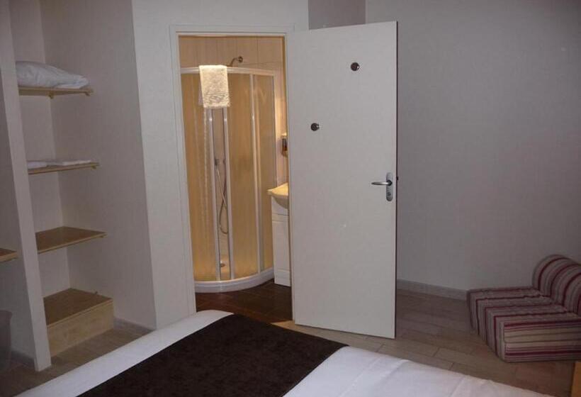 Hotelli La Godinière