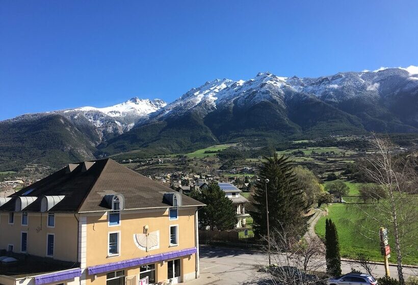 בית מלון כפרי Lacour